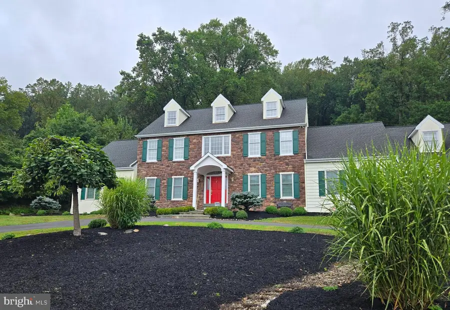 5584 Lower Mountain Rd, New Hope, PA 18938 - #2