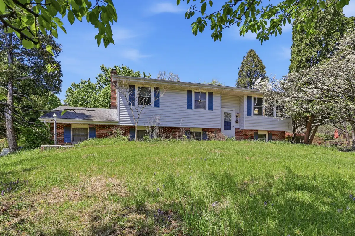 34 Hollow Horn Rd, Erwinna, PA 18920 - #1