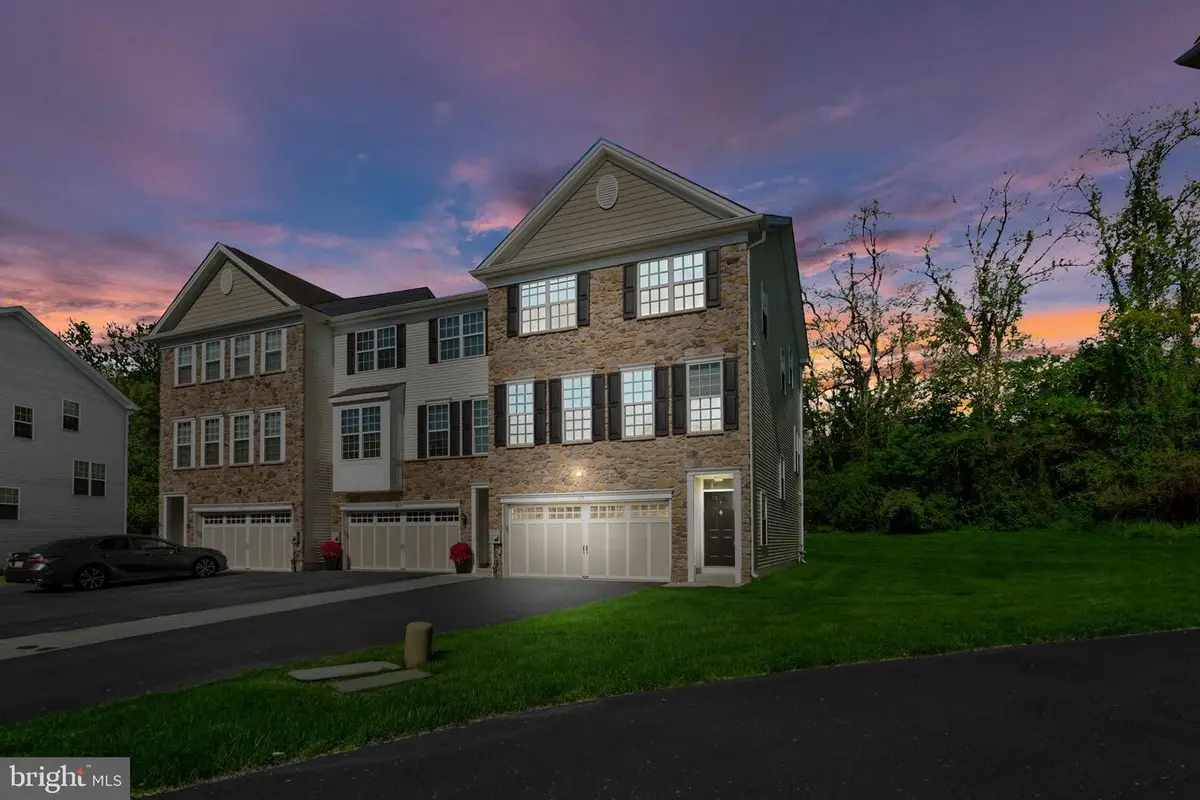 415 Chestnut Ct, Langhorne, PA 19047 - #1