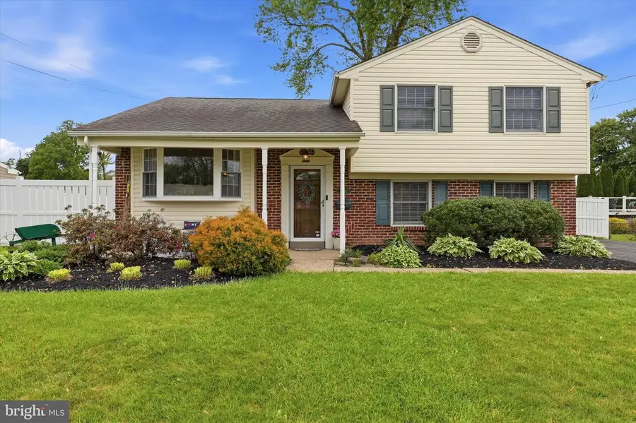 1204 Lynda Ln, Warminster, PA 18974 - #2
