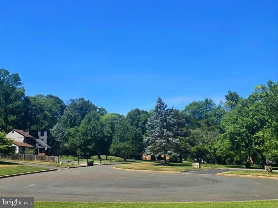 84 Skoures Ln, Newtown, PA 18940 - #3