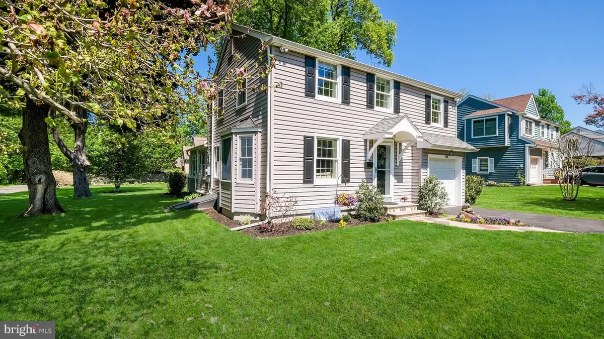 235 N Clinton St, Doylestown, PA 18901 - #1