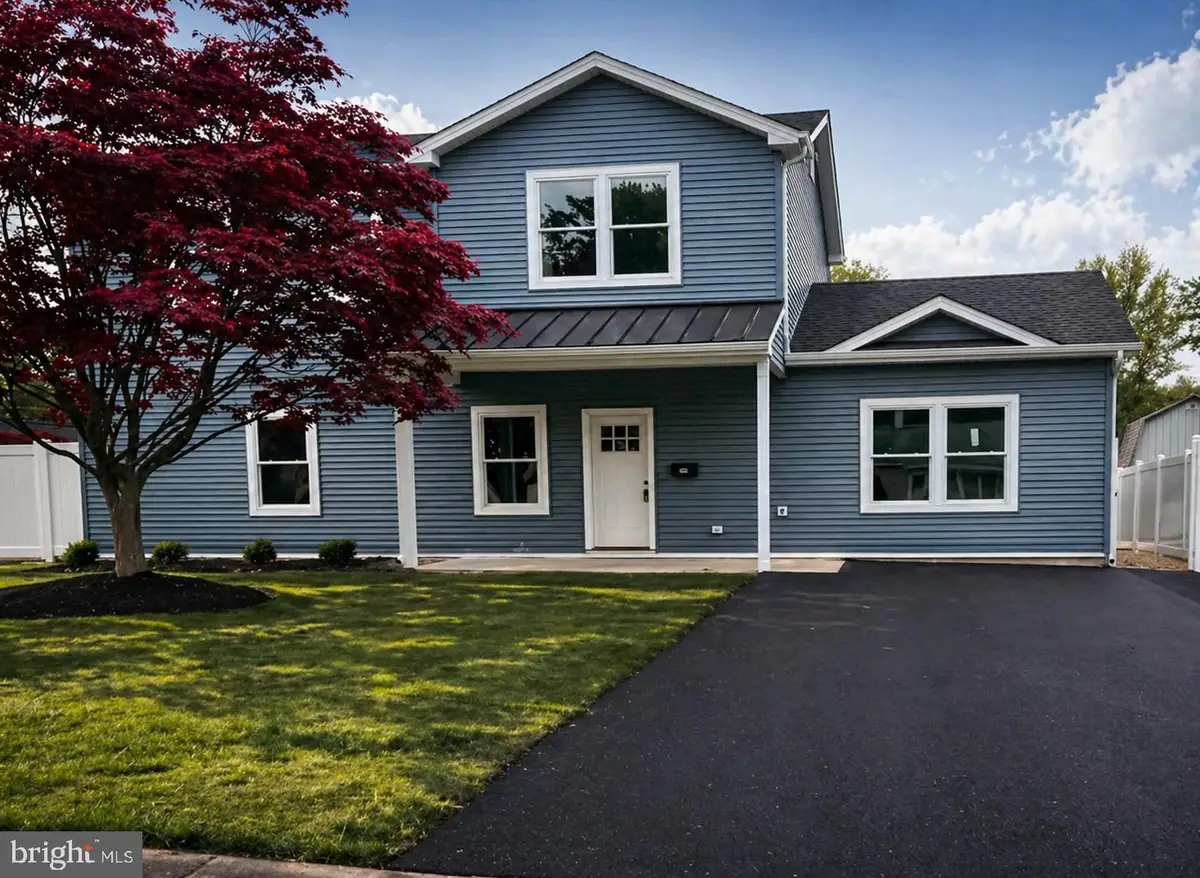 214 Wyandotte Rd, Fairless Hills, PA 19030 - #1
