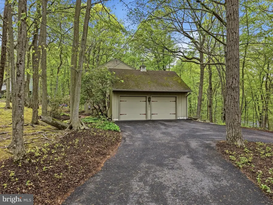3858 Dogwood Ln, Doylestown, PA 18902 - #3