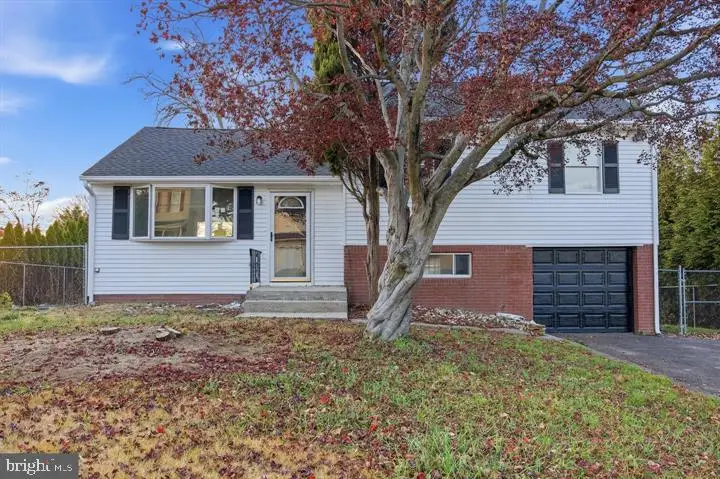 166 N Hawthorne Ave, Langhorne, PA 19047 - #1