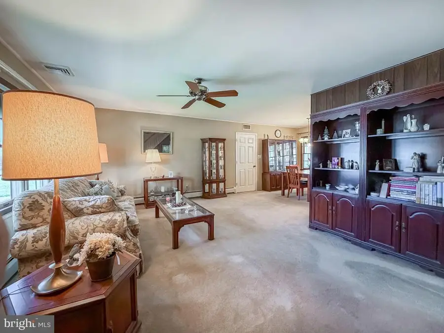 44 Cotton Rd, Levittown, PA 19057 - #3
