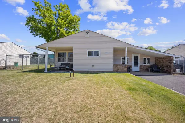 264 Goldenridge Dr, LEVITTOWN, PA 19057