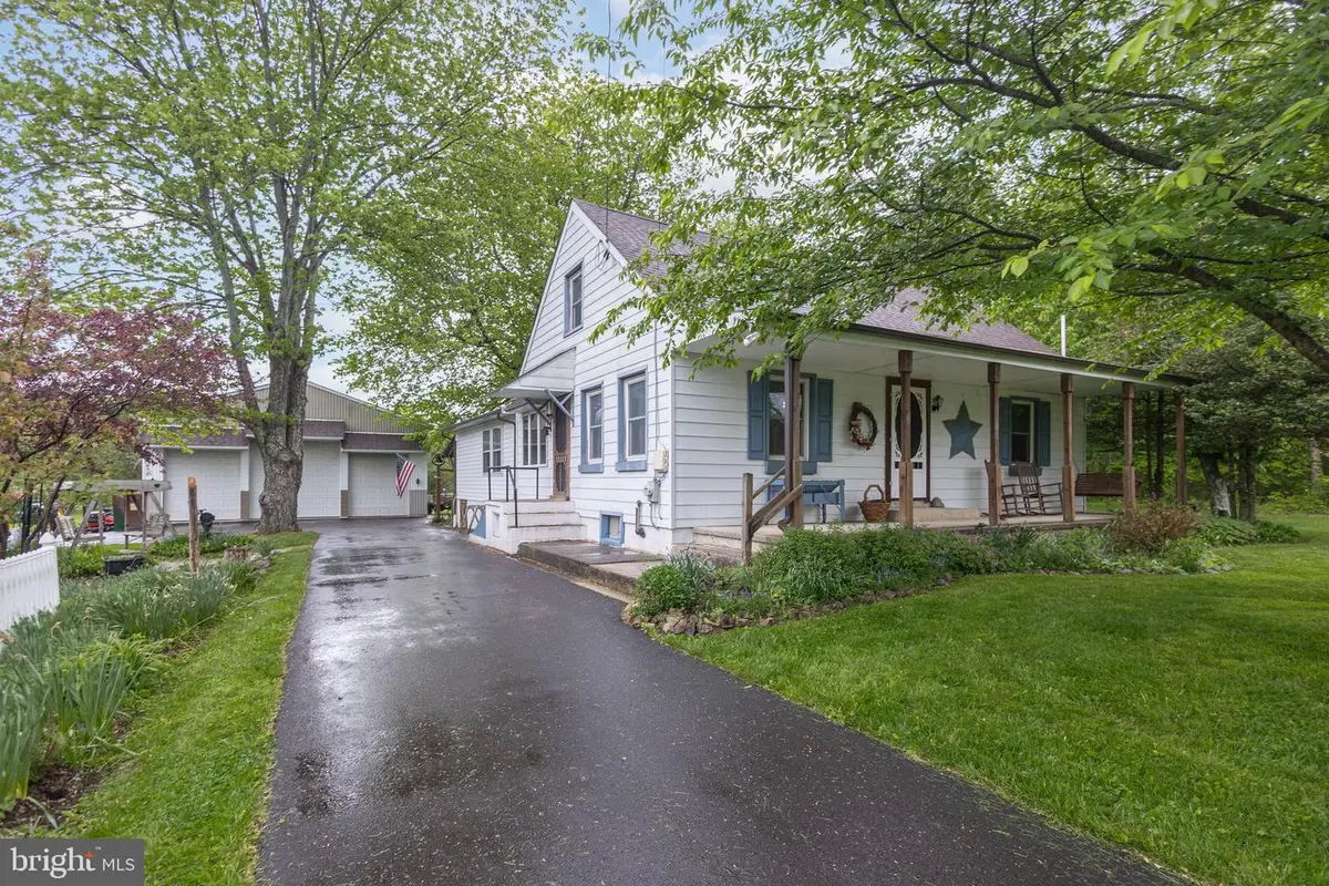 21 Hafler Rd, Sellersville, PA 18960 - #1