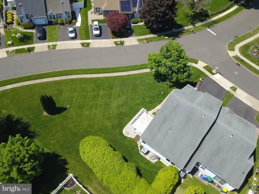 172 Meadowview Ct, Langhorne, PA 19047 - #3