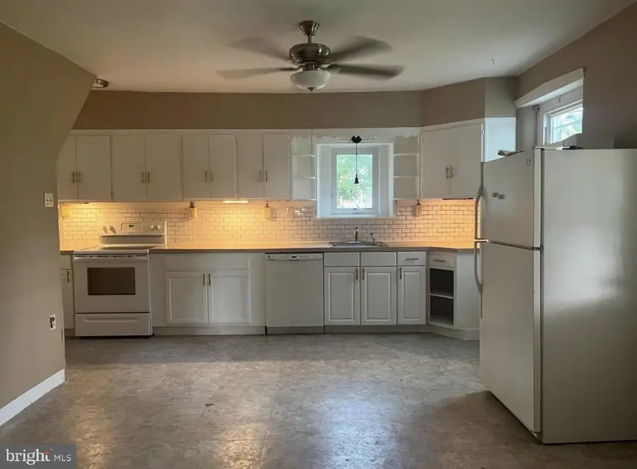 831 Kellers Church Rd, Ottsville, PA 18942 - #2