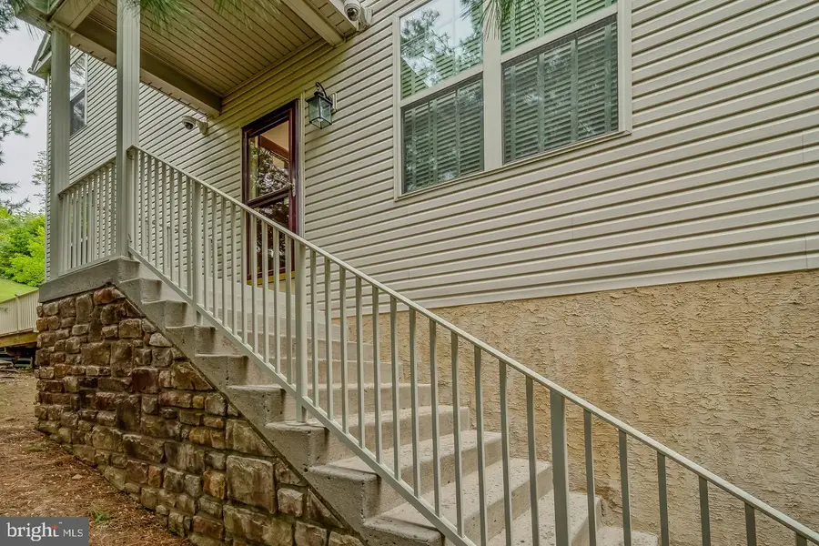 80 Lilly Dr, Feasterville Trevose, PA 19053 - #2