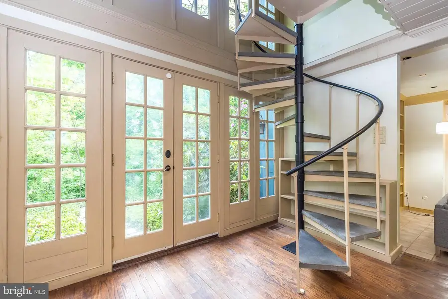2946 N Sugan Rd, New Hope, PA 18938 - #3