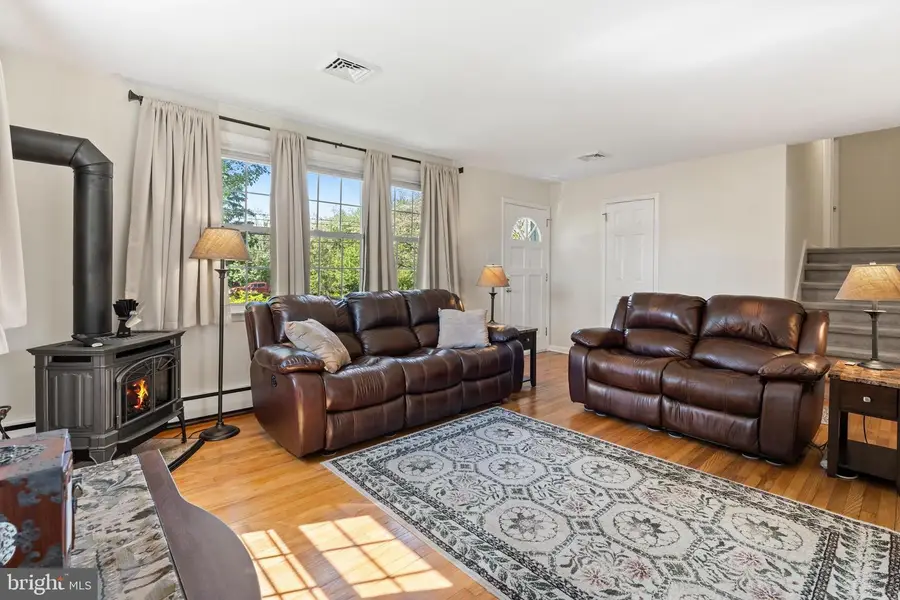 639 Upper State Rd, Chalfont, PA 18914 - #2