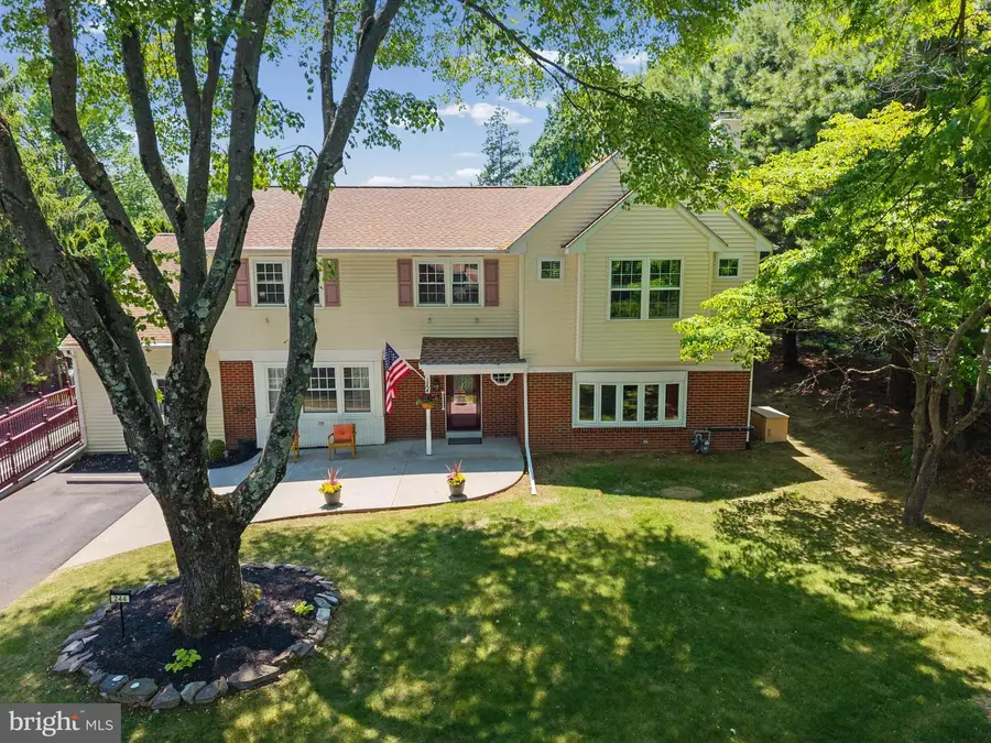 244 Wisteria Dr, Southampton, PA 18966 - #2
