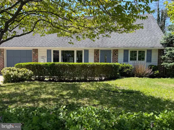 71 Kingapple Ln, LEVITTOWN, PA 19055