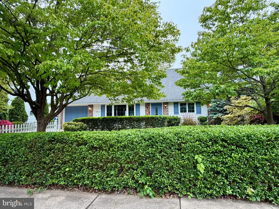 71 Kingapple Ln, Levittown, PA 19055 - #2