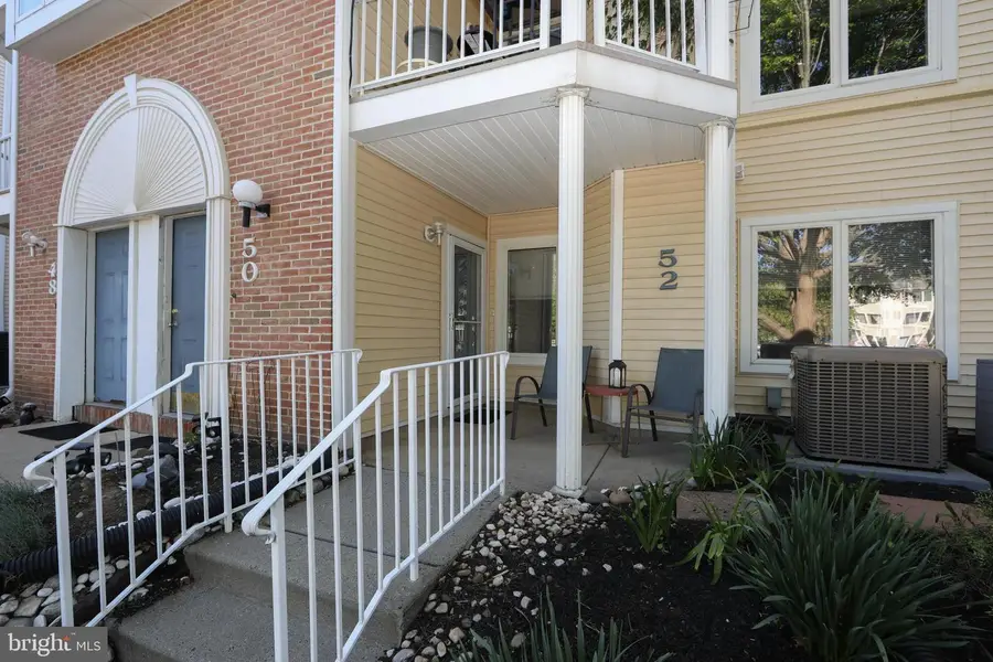 52 Natalie Ct #303, Levittown, PA 19057 - #2