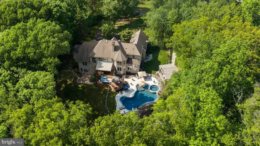 5 Glen Eagles Dr, New Hope, PA 18938 - #3