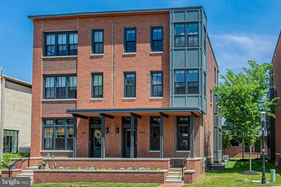213 S State St, Newtown, PA 18940 - #2