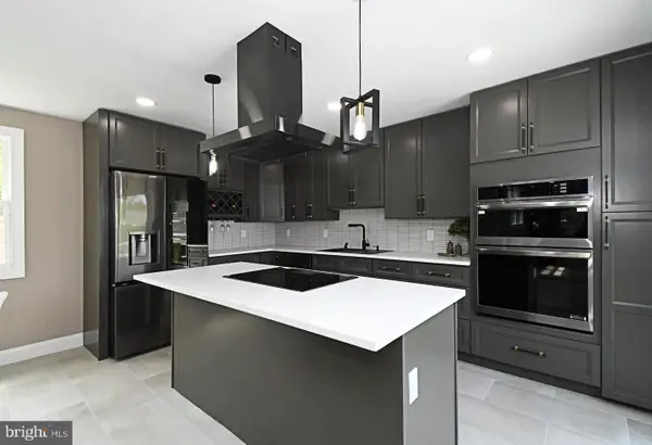 1554 Park Dr, JAMISON, PA 18929