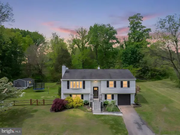 734 Skunk Hollow Rd, CHALFONT, PA 18914