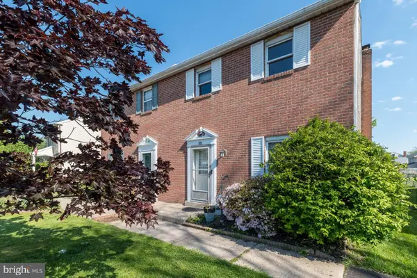 207 Hickory Dr, QUAKERTOWN, PA 18951