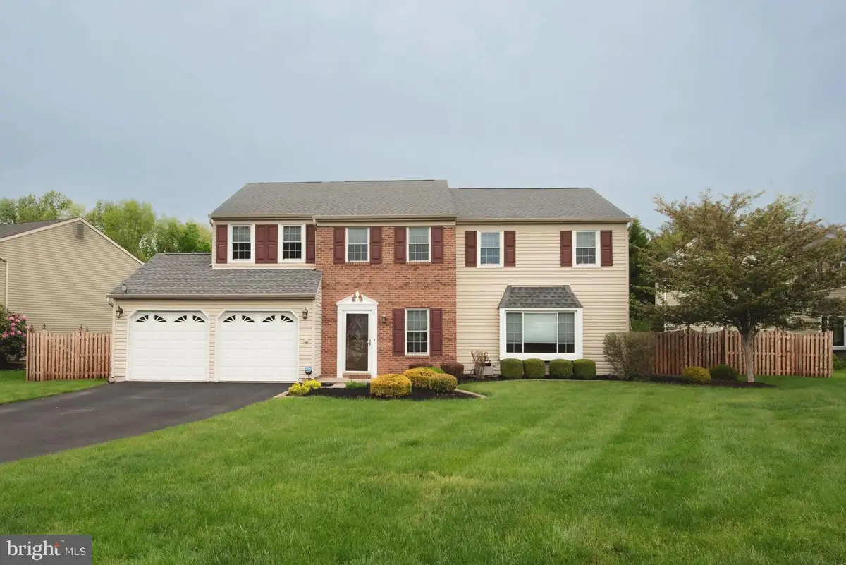 405 Waldon Rd, Langhorne, PA 19047 - #1