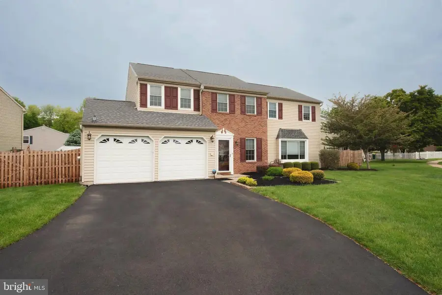 405 Waldon Rd, Langhorne, PA 19047 - #3