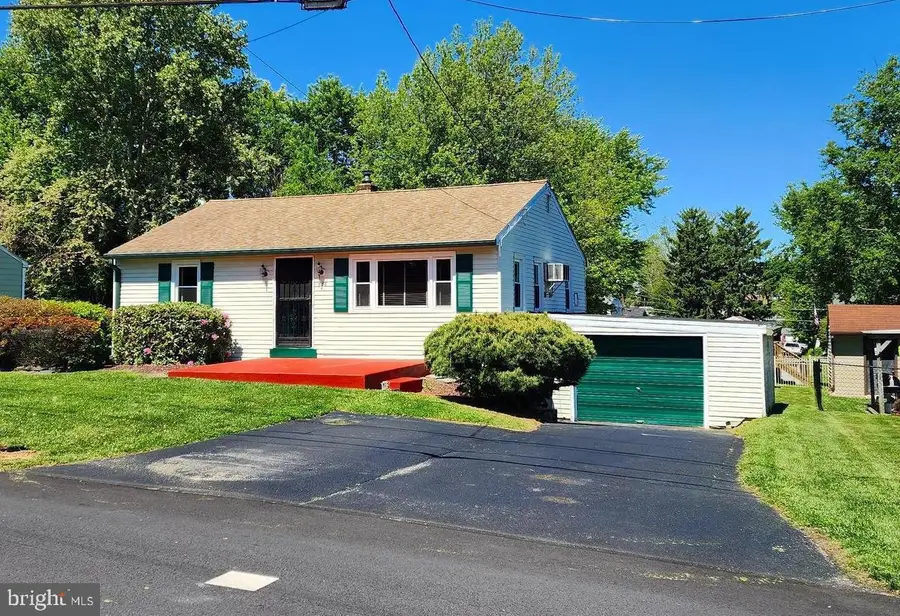 536 Harding Ave, Feasterville Trevose, PA 19053 - #2