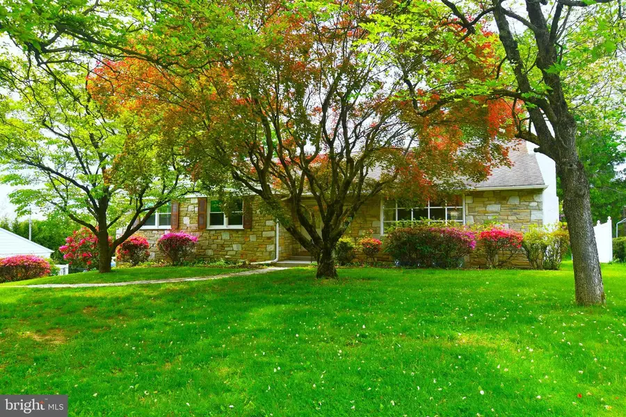 800 Bluebell Rd, Warminster, PA 18974 - #2