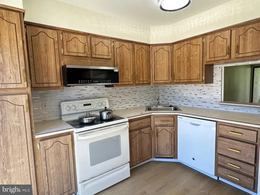 3 Centennial Rd, Telford, PA 18969 - #3