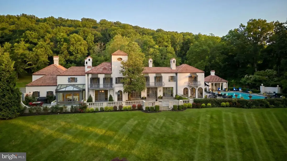 3052 River Rd, New Hope, PA 18938 - #1