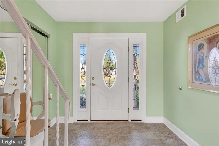 70 Redwood Dr, Richboro, PA 18954 - #2