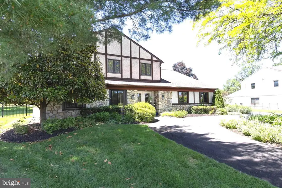 36 Summer Pl, Huntingdon Valley, PA 19006 - #2