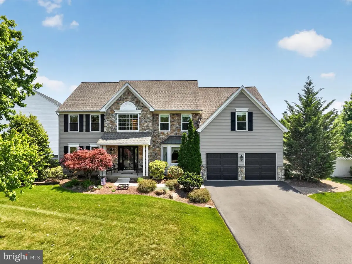 332 Evening Walk Ln, Warrington, PA 18976 - #1