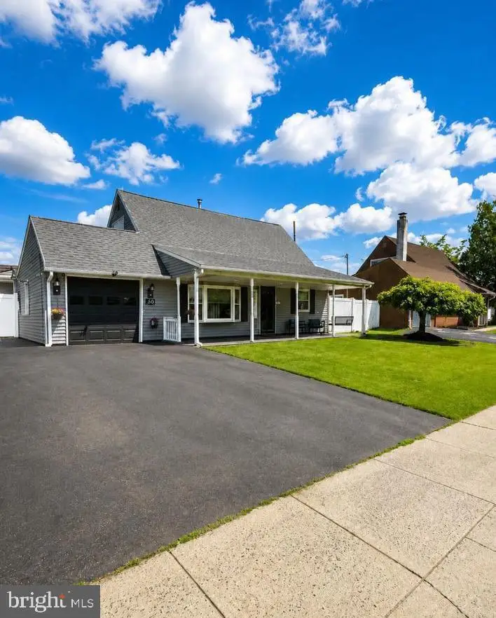 60 Indigo Rd, Levittown, PA 19057 - #2