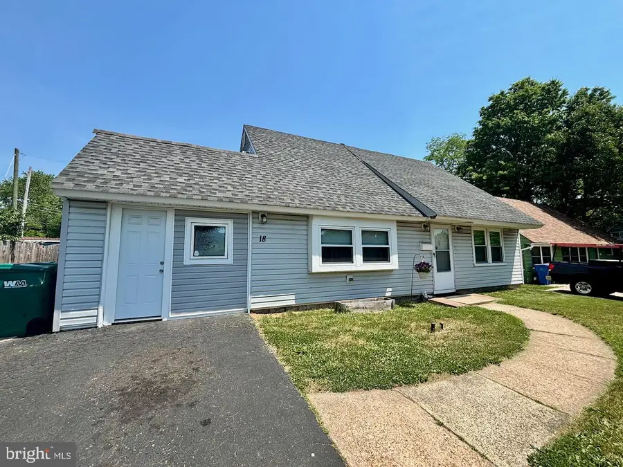 18 Plumtree Rd, Levittown, PA 19056 - #2