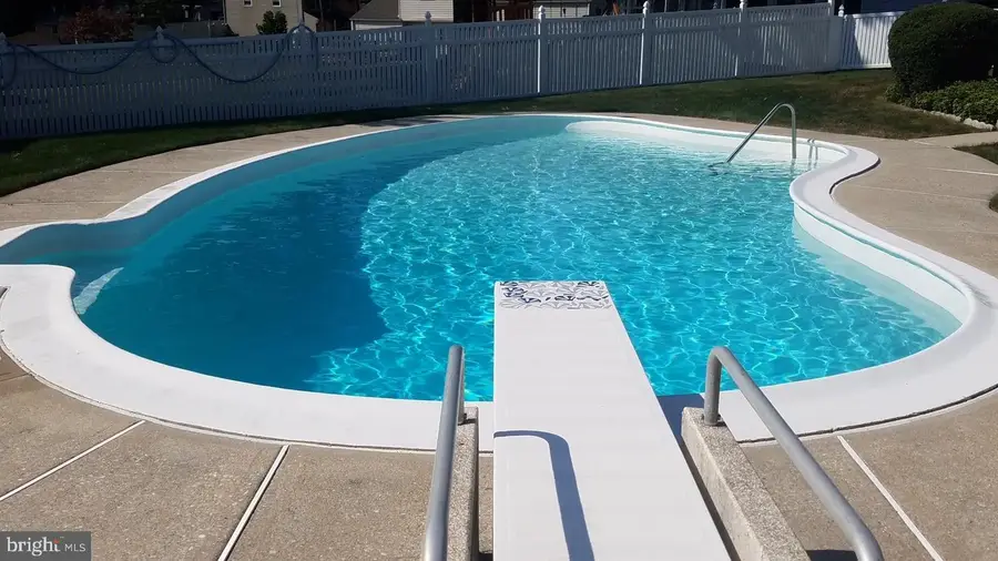 206 Waverly Rd, Southampton, PA 18966 - #2