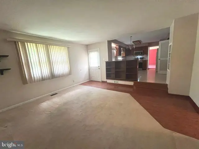 1055 Brennan Dr, Warminster, PA 18974 - #2
