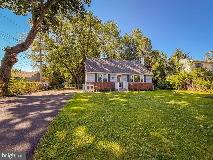 3208 Dixon Ave, Bristol, PA 19007 - #2
