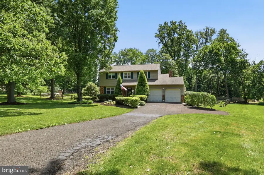 4687 Woodfield Cir, Doylestown, PA 18902 - #2