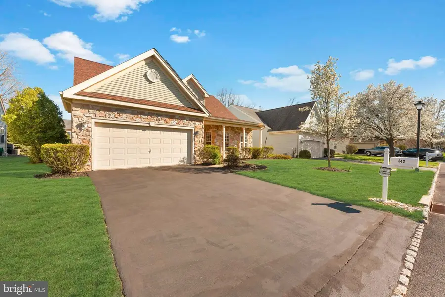 342 N Founders Ct, Warrington, PA 18976 - #3