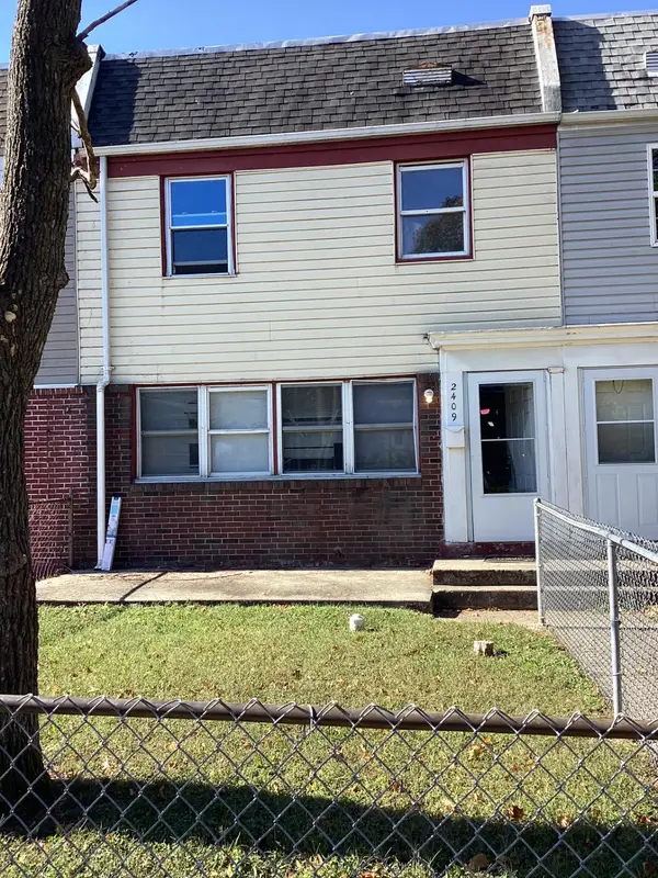 2409 Bloomsdale Rd, LEVITTOWN, PA 19057