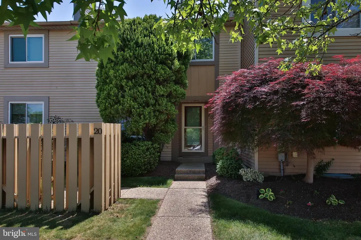 20 Citadel Cir, Chalfont, PA 18914 - #1