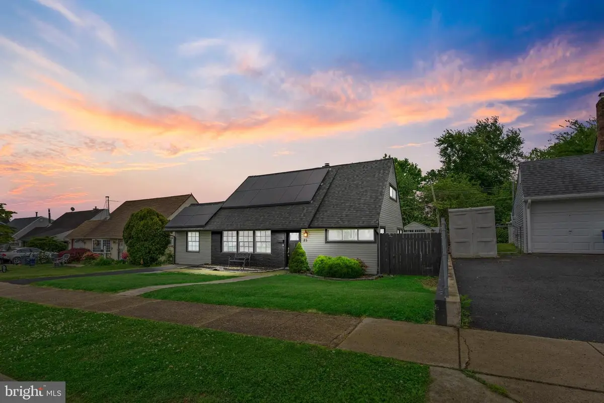 85 Buttonwood Ln, Levittown, PA 19054 - #1