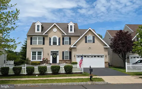 102 Overholt Dr, PERKASIE, PA 18944