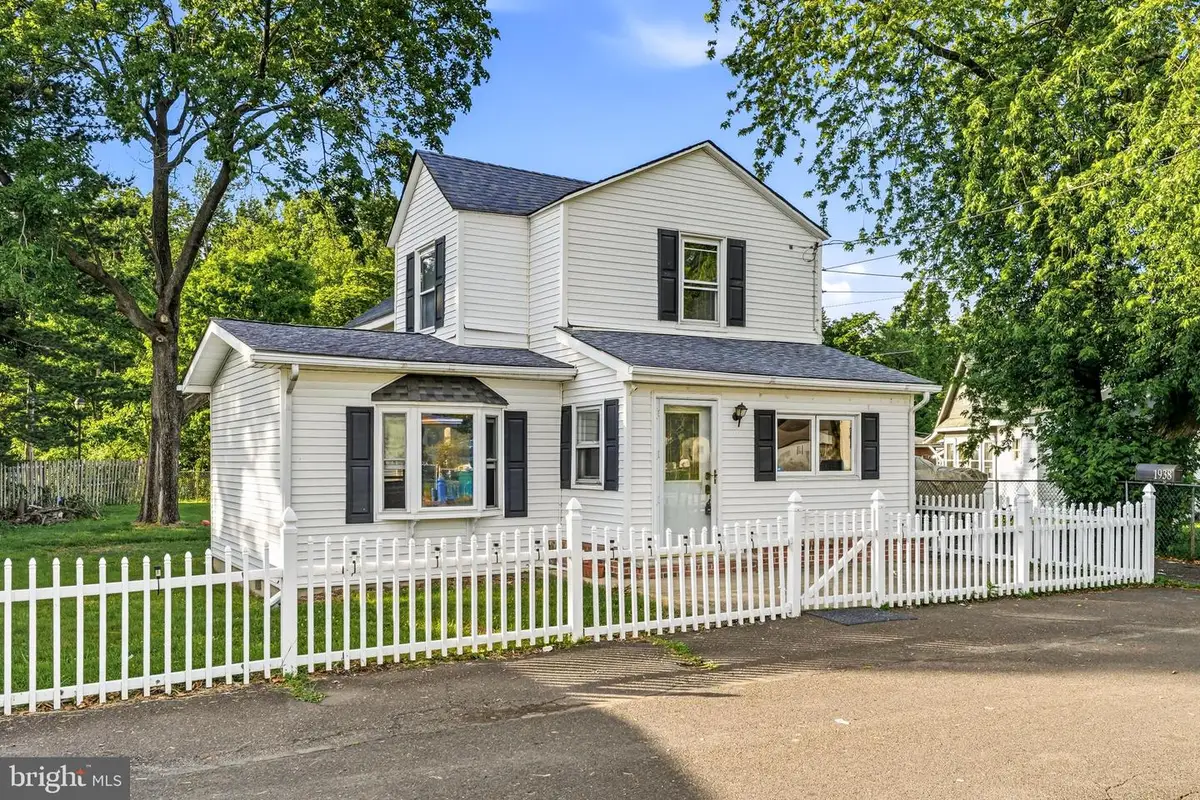1938 Parkview Ave, Bristol, PA 19007 - #1