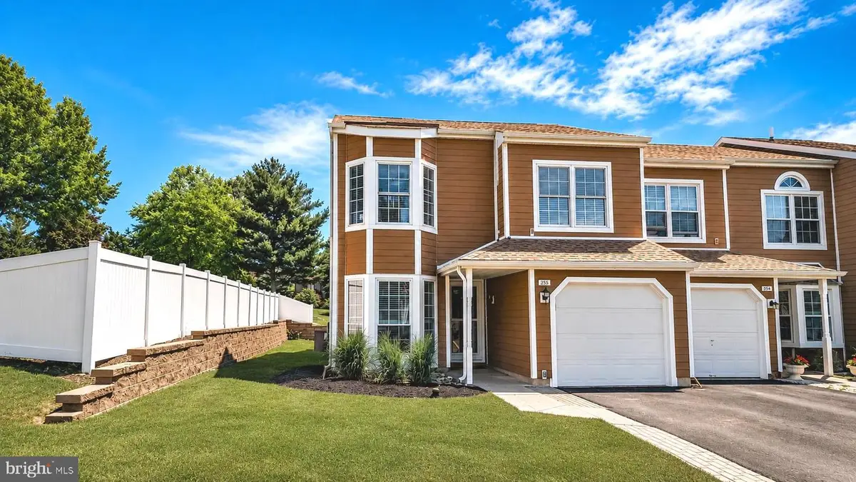 255 Rumford Ct, Newtown, PA 18940 - #1