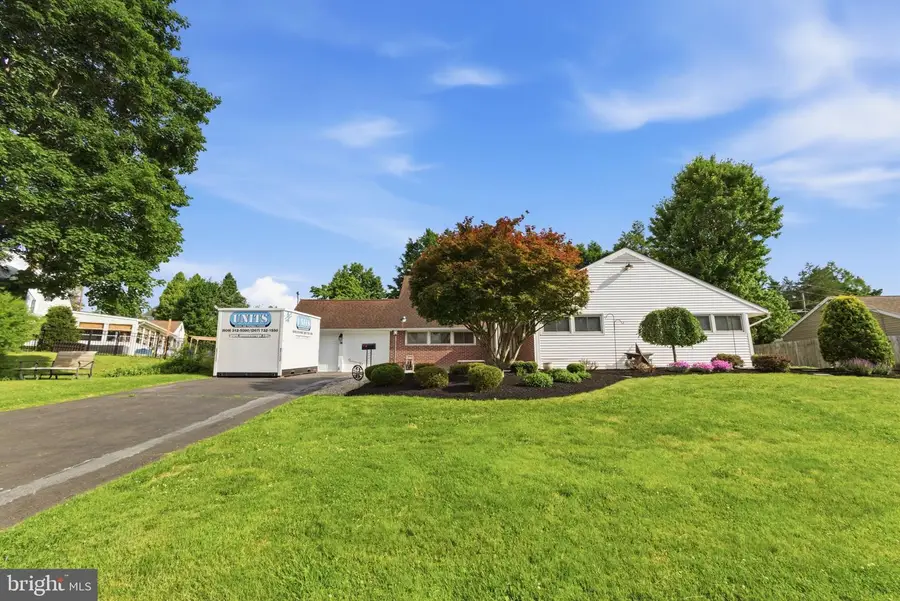 78 Forsythia Dr N, Levittown, PA 19056 - #3