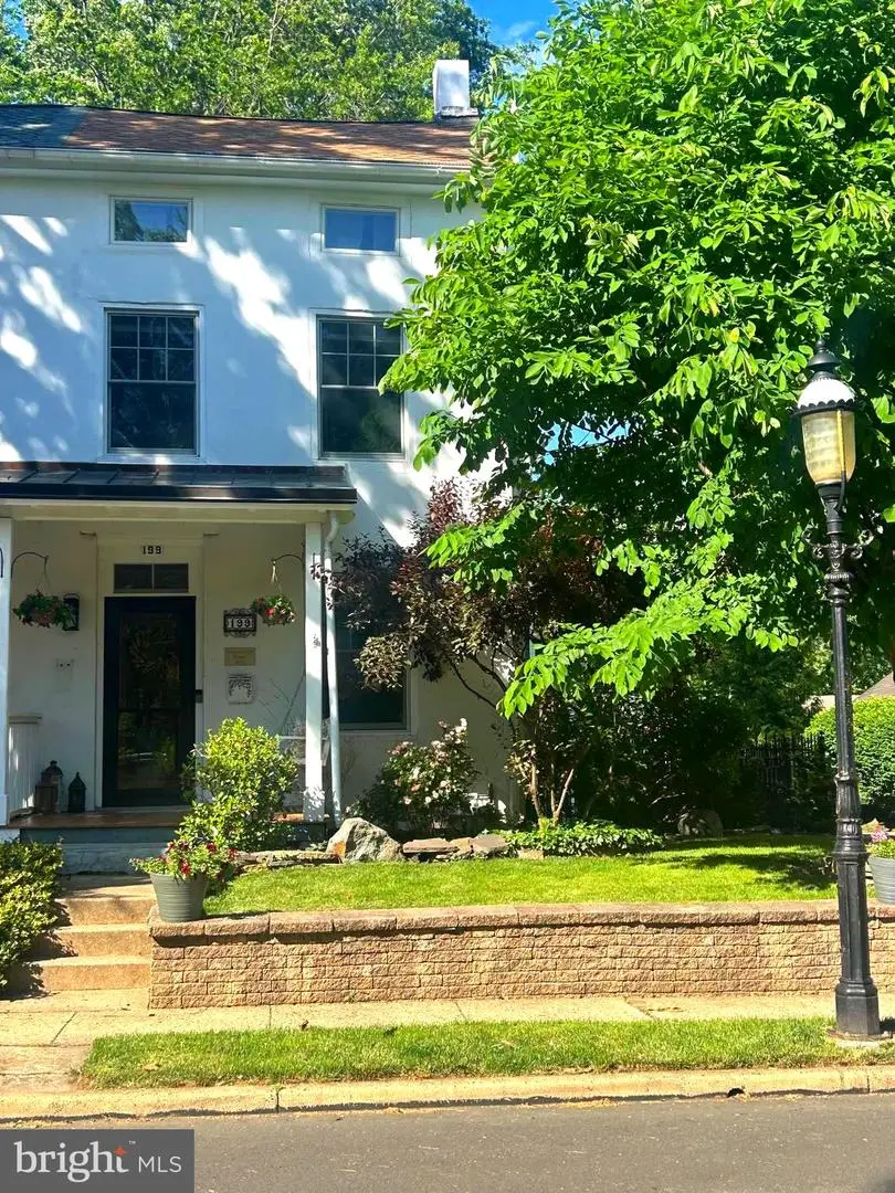 199 Washington St, Doylestown, PA 18901 - #1